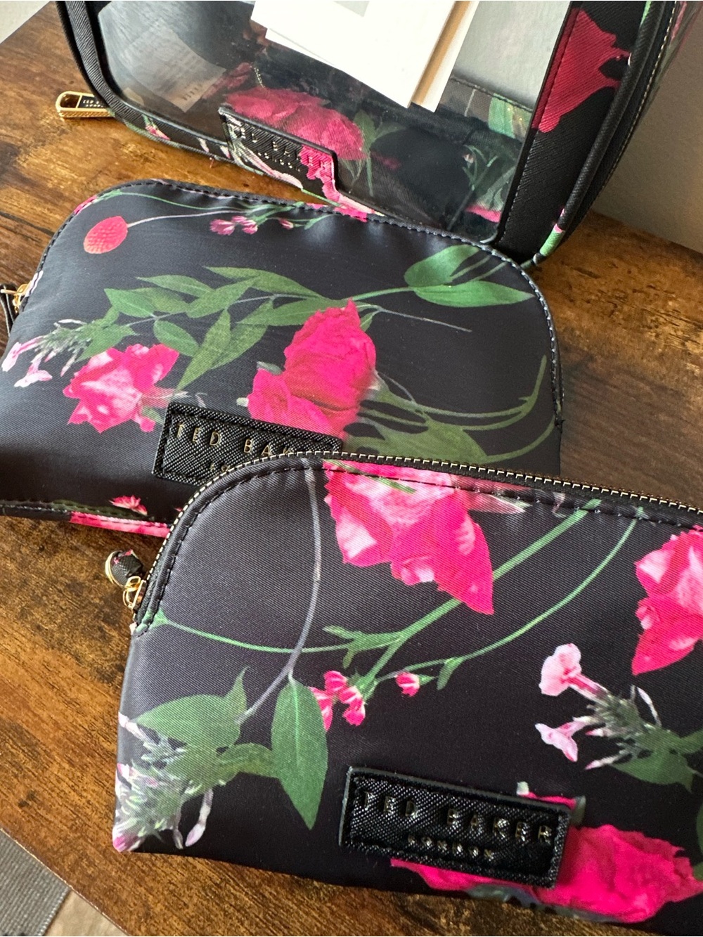 Ted Baker 3-Piece Black Floral Travel Cosmetic Set Giftable Luxury NWT - Picture 6 of 7